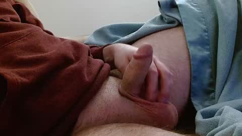 Snapshot of bobmathers123 chatting on December 2, 2:31 am bobmathers123 online show from December 2, 2:31 am