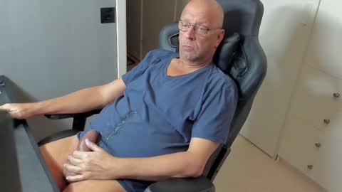 Snapshot of bobo_k chatting on February 12, 6:30 pm bobo_k online show from February 12, 6:30 pm