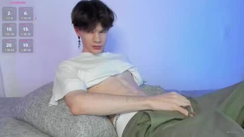 Snapshot of bobrikgay chatting on November 5, 2:44 am BOBRIKGAY online show from November 5, 2:44 am