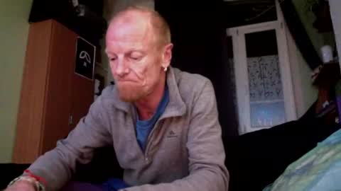 Snapshot of bobted6247 chatting on October 17, 1:53 am bobyouyouyou online show from October 17, 1:53 am