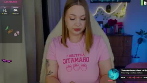 Snapshot of bodylina chatting on June 11, 8:40 pm Lina online show from June 11, 8:40 pm
