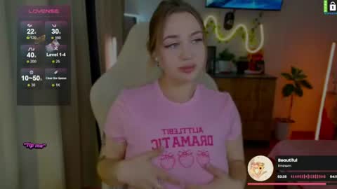  Lina  online show from July 9, 9:08 pm