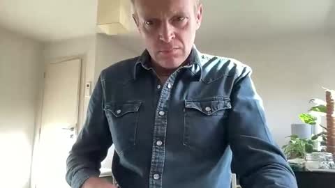 ask me online show from November 4, 8:35 am