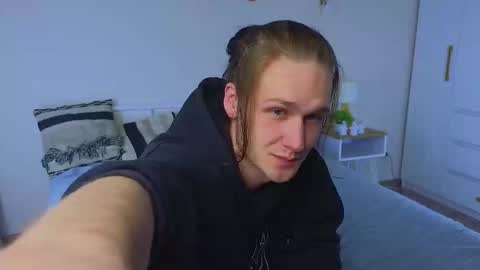 ALEXPVT IS OPEN online show from November 16, 1:11 am