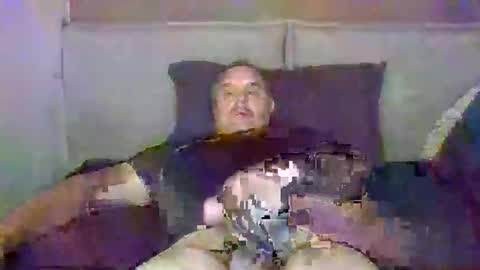Snapshot of boidady chatting on May 23, 7:46 am emilio online show from May 23, 7:46 am