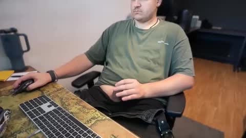 Snapshot of bokusa_ger_dev chatting on February 27, 10:59 am Your Slave online show from February 27, 10:59 am