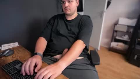 Snapshot of bokusa_ger_dev chatting on July 20, 10:39 am Your Slave online show from July 20, 10:39 am