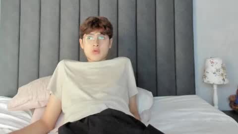 Boleyn online show from January 14, 12:24 pm