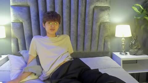 Boleyn online show from March 7, 1:18 pm