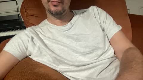 Snapshot of boludopeludo chatting on October 20, 4:35 am edilsonrd online show from October 20, 4:35 am