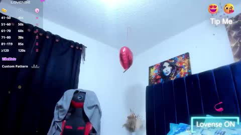 Snapshot of bombom_brown1 chatting on February 2, 8:18 pm bombom_brown1 online show from February 2, 8:18 pm