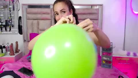 bombom_lux online show from June 20, 4:37 am