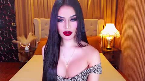 bombshellanita online show from October 5, 6:06 pm