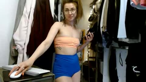 BombshellBaeby online show from May 24, 10:48 pm