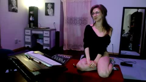 BombshellBaeby online show from July 5, 12:34 pm