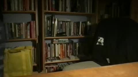 Snapshot of bonderbarney chatting on December 6, 12:05 pm BonderBarney online show from December 6, 12:05 pm