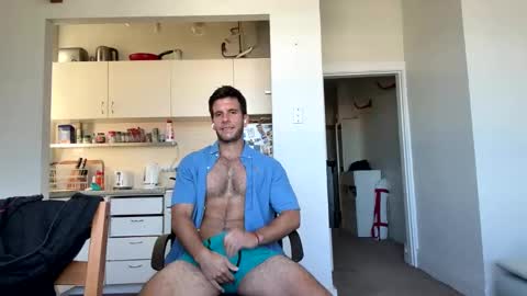 Snapshot of bondi333 chatting on February 13, 4:22 am Bondi online show from February 13, 4:22 am