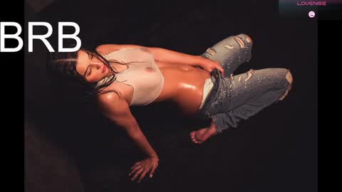 Snapshot of bonet_iris chatting on May 11, 2:45 pm bonet_iris online show from May 11, 2:45 pm