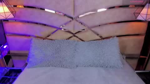 Snapshot of bonet_iris chatting on May 13, 10:56 am bonet_iris online show from May 13, 10:56 am