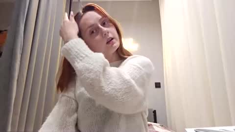 Snapshot of bonne_chance chatting on February 19, 4:00 pm bonne_chance online show from February 19, 4:00 pm