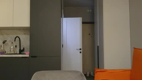 Snapshot of bonne_chance chatting on November 23, 5:24 pm bonne_chance online show from November 23, 5:24 pm