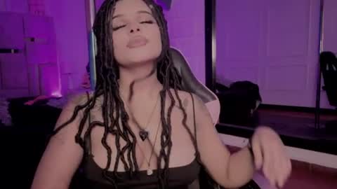 Snapshot of bonnie_anderson chatting on July 23, 6:17 pm Bonnie Anderson online show from July 23, 6:17 pm