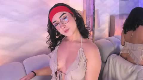 Snapshot of bonnie_foxyy chatting on April 18, 9:04 pm Bonnie online show from April 18, 9:04 pm