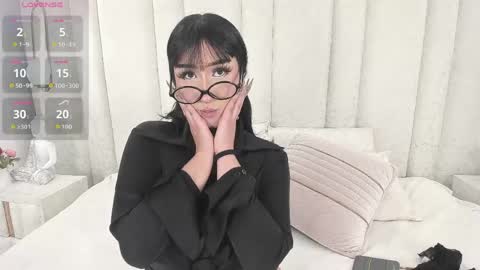 Snapshot of bonnie_foxyy chatting on May 25, 4:40 am Bonnie online show from May 25, 4:40 am