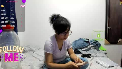 Snapshot of bonnie_lam_ chatting on June 1, 3:52 am bonnie lam hello welcome to my room I hope you have fun and you can reach your maximum pleasure here with me online show from June 1, 3:52 am