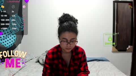Snapshot of bonnie_lam_ chatting on June 10, 4:45 am bonnie lam hello welcome to my room I hope you have fun and you can reach your maximum pleasure here with me online show from June 10, 4:45 am