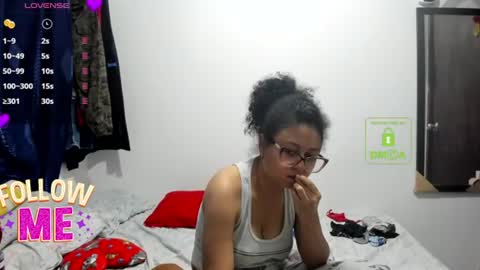 Snapshot of bonnie_lam_ chatting on June 21, 2:47 am bonnie lam hello welcome to my room I hope you have fun and you can reach your maximum pleasure here with me online show from June 21, 2:47 am