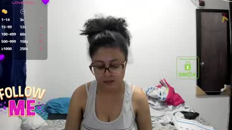 Snapshot of bonnie_lam_ chatting on June 26, 2:49 am bonnie lam hello welcome to my room I hope you have fun and you can reach your maximum pleasure here with me online show from June 26, 2:49 am