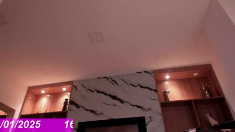 Bonnie Luxury online show from January 17, 8:34 am