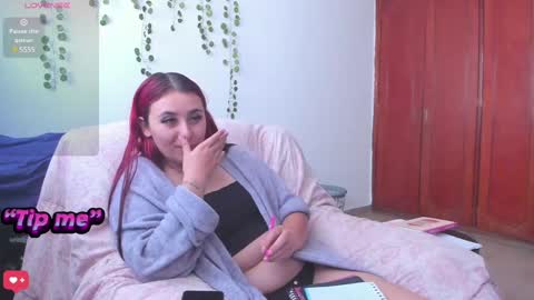 Bonnie Help me reach 500 likes online show from January 16, 2:51 pm