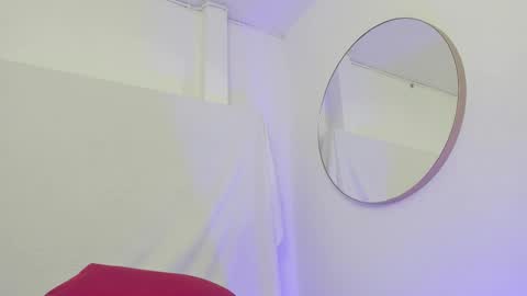 Snapshot of bonniecute_ chatting on November 16, 12:05 am online show from November 16, 12:05 am