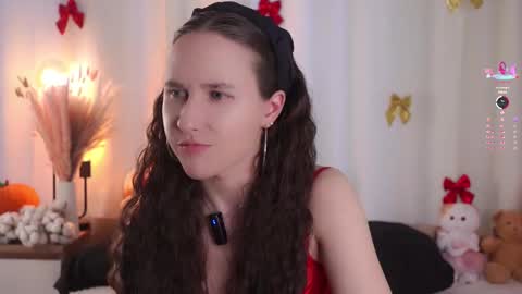 Emma online show from February 20, 1:35 am