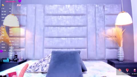 Bonnie online show from December 17, 5:04 pm