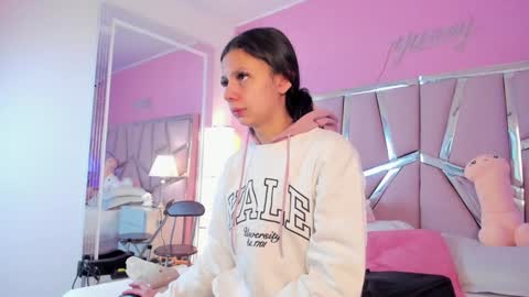 Bonnie  online show from January 10, 12:26 pm