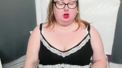 Bonnie online show from December 15, 8:30 am