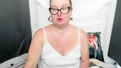 Snapshot of bonnieshining chatting on June 27, 12:22 pm Bonnie online show from June 27, 12:22 pm