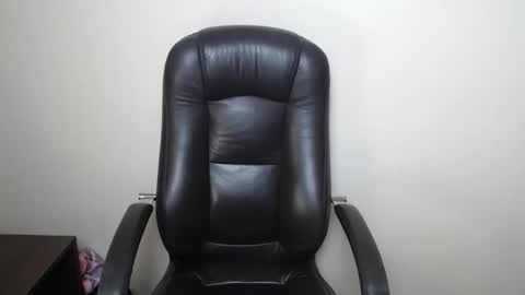 Snapshot of bonniexxx_ chatting on February 13, 10:11 am Bonnie online show from February 13, 10:11 am