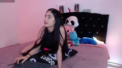 bonny_bonss online show from April 9, 8:36 pm