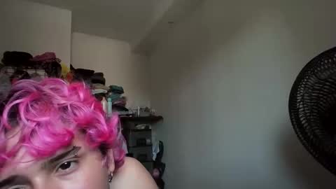Snapshot of bonny_cum chatting on May 4, 5:42 pm bonny_cum online show from May 4, 5:42 pm