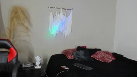 Snapshot of bonny_honey_ chatting on June 2, 12:56 am Bonny online show from June 2, 12:56 am