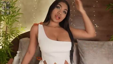 Snapshot of bonny_watson chatting on July 5, 12:12 pm Bonny online show from July 5, 12:12 pm