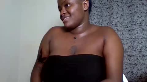 Snapshot of boobey_warden chatting on October 5, 8:23 am boobey_warden online show from October 5, 8:23 am