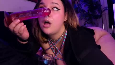 Snapshot of booboosperfectfacefuck chatting on February 3, 1:09 am Nova sub to my fan club for free pms and sexy sloppy videos online show from February 3, 1:09 am