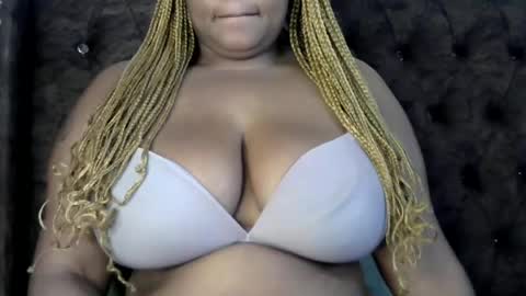 Snapshot of boobvherry chatting on June 18, 8:03 am boobvherry online show from June 18, 8:03 am