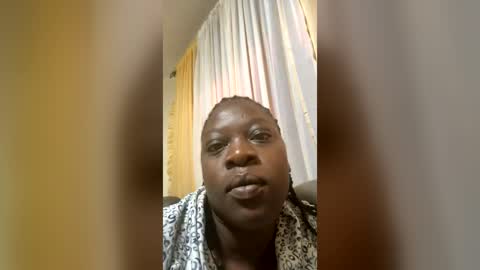 Snapshot of booby_sly424487 chatting on July 21, 4:48 am booby_sly424487 online show from July 21, 4:48 am