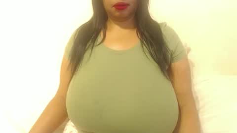 boobyqueen online show from November 3, 5:31 am